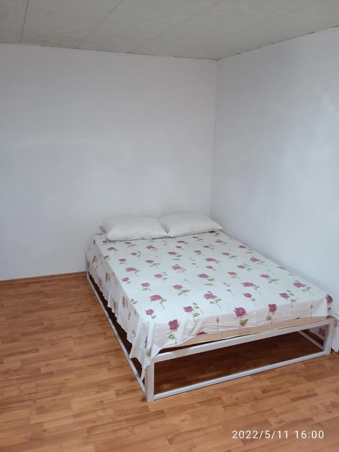 Central City House Tulcea Buitenkant foto